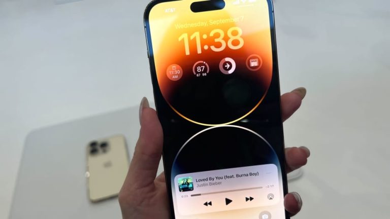 How to Find Emergency Contacts on Iphone